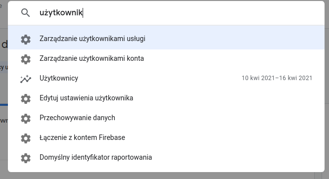 Poprawa wyszukiwania fraz w GA4.